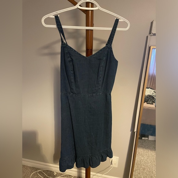 Jean dress - Picture 1 of 3